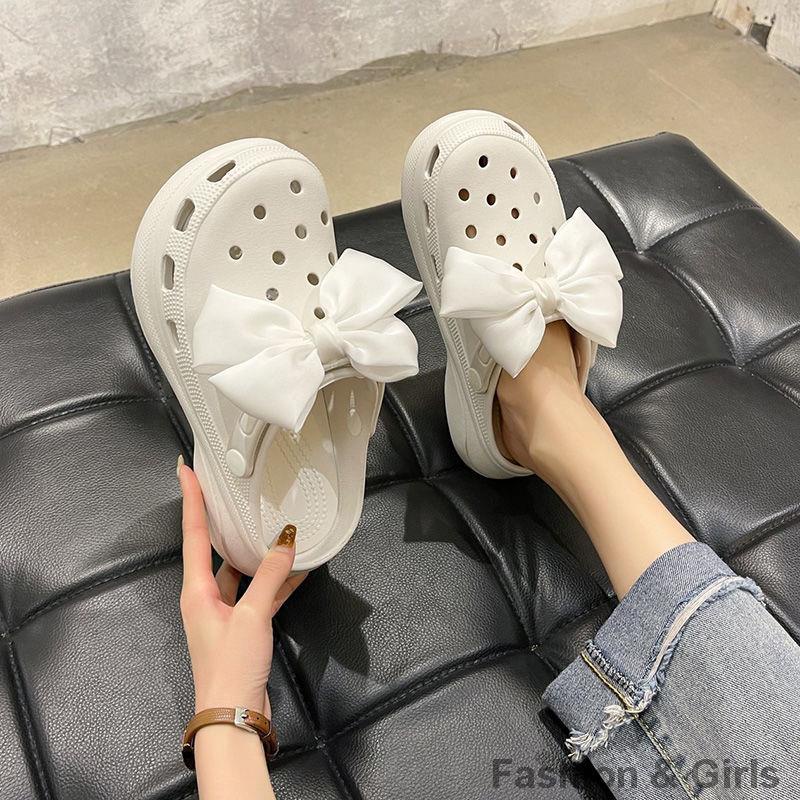 รองเท้าทรงครอส-crocs-รองเท้าแตะแบบสวมหัวโต-ติดโบว์น่ารัก-มีสายรัดส้นใส่แล้วหรูหรามากจ้า