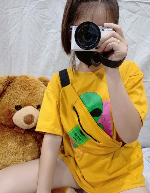 พร้อมส่ง-เสื้อยืดสไตล์เกาหลี-เสื้อแฟชั่นoversize-กระเป๋า