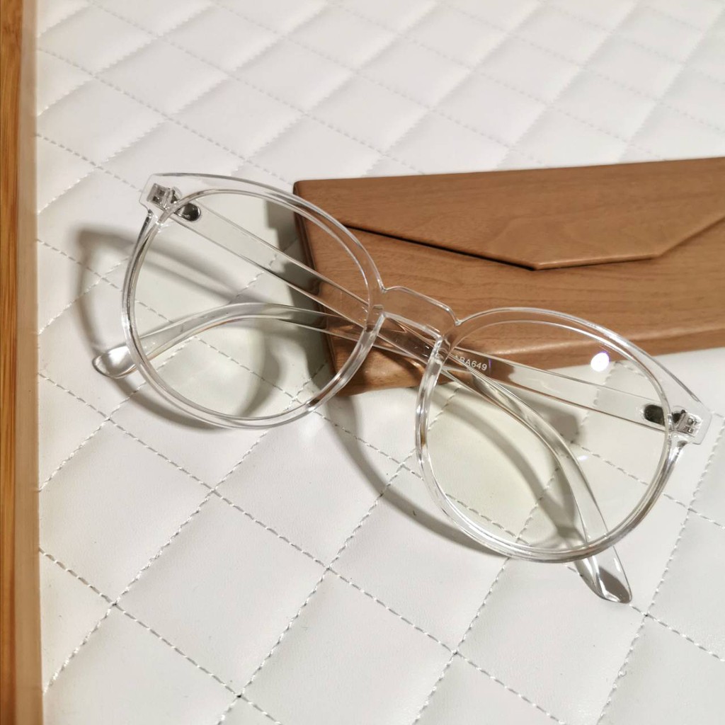 ภาพหน้าปกสินค้า88eyewear แว่นตากรองแสง แว่นกรองแสง แว่นกรองแสงสีฟ้า แว่นกรองแสงคอม เลนส์บลูบล็อก Blue Block ถนอมสายตา จากร้าน 88eyewear บน Shopee