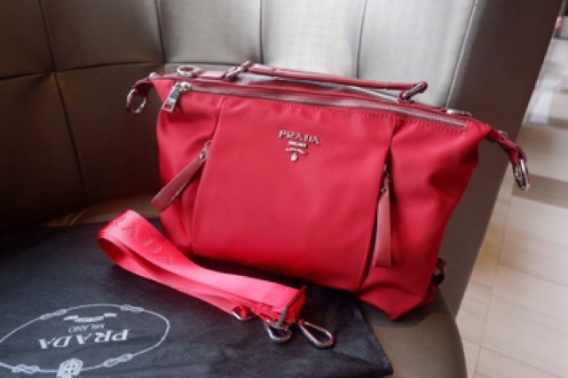 แท้-กระเป๋าอเนกประสงค์-ทรง-mini-tote-จากแบรนด์-prada