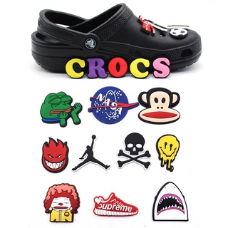 ใหม่ ตัวติดรองเท้า Crocs Jibbitz PVC ลายการ์ตูน NASA เผาไหม้น้อย อุปกรณ์เสริม สําหรับตกแต่งรองเท้า Crocs DIY