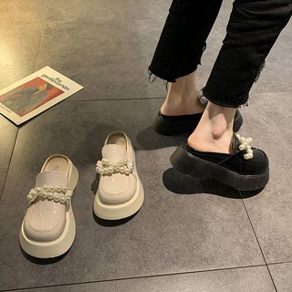 ☜เป่าโถวครึ่งหนึ่ง รองเท้าแตะผู้หญิงสวมใส่ด้านนอกแฟชั่น 2021 ฤดูร้อนใหม่ด้านล่างหนามุกหัวใหญ่ลากตาข่ายสีแดง