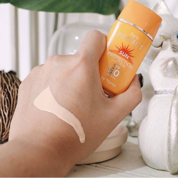 ครีมกันแดดสีเบจ-ฟาริส-เพอร์เฟ็ค-ซัน-โพรเท็คชั่น-spf50-pa-30-มล-faris-perfect-sun-protection-spf-50-pa-30-ml