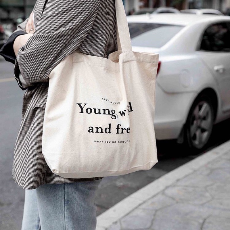 พร้อมส่ง-n22-กระเป๋าผ้า-young