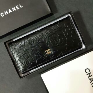 Chanel premium for gift วัสดุหนังสังเคราะห์เรียบ ปั๊มลายดอกคามิเลียเต็มใบ