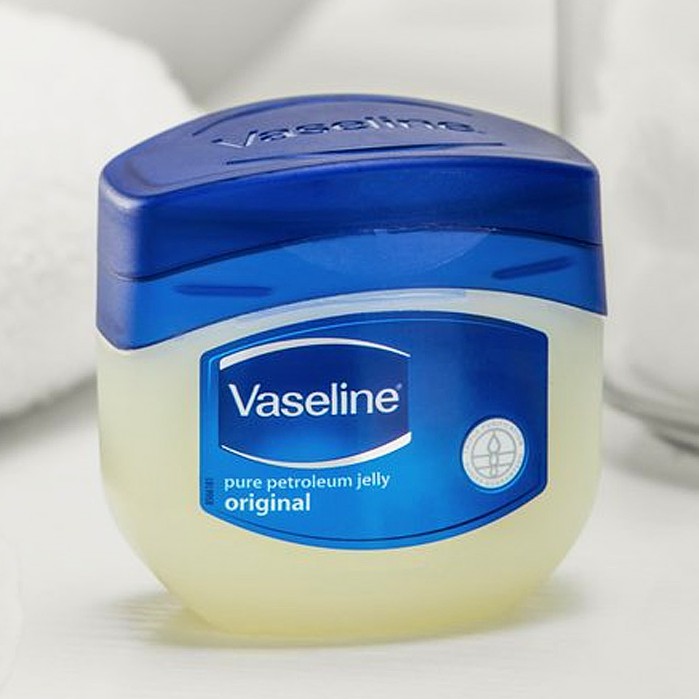 vaseline-pure-jelly-original-250ml-วาสลีน-วาสลีน-ปิโตรเลี่ยม-เจลลี่-ปกป้องและกักเก็บความชุ่มชื่นเพื่อช่วยฟื้นบำรุงผิว