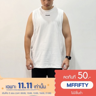 [ใช้โค้ดส่วนลด MFFIFTY ลดทันที 50.-] เสื้อแขนกุดสีขาว ผู้ชาย คอชิด เสื้ออยู่ทรง ไม่ย้วย ไม่ยับ White FHUNN Men Heavy Je