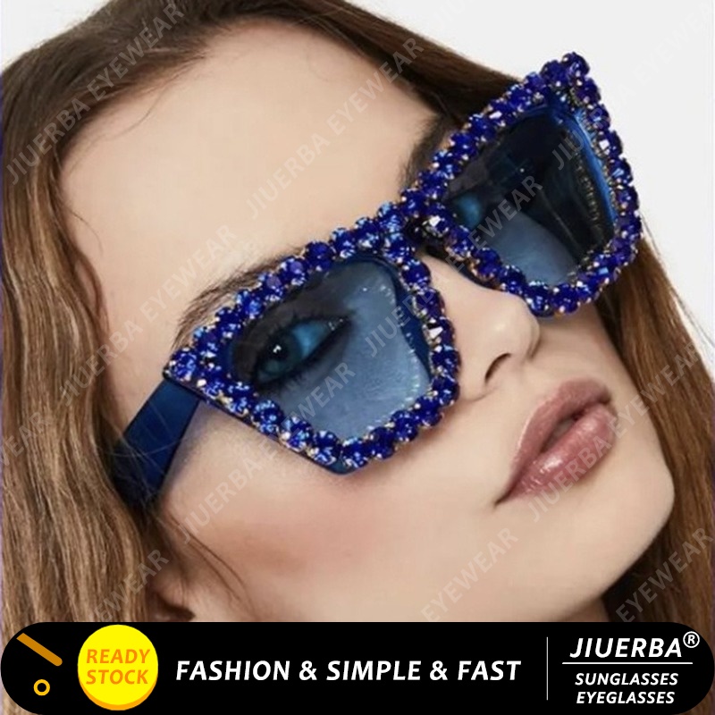 ภาพหน้าปกสินค้า(JIUERBA) แว่นตากันแดด กรอบขนาดใหญ่ ประดับเพชร สไตล์ตะวันตก แฟชั่นเรโทร สําหรับผู้หญิง