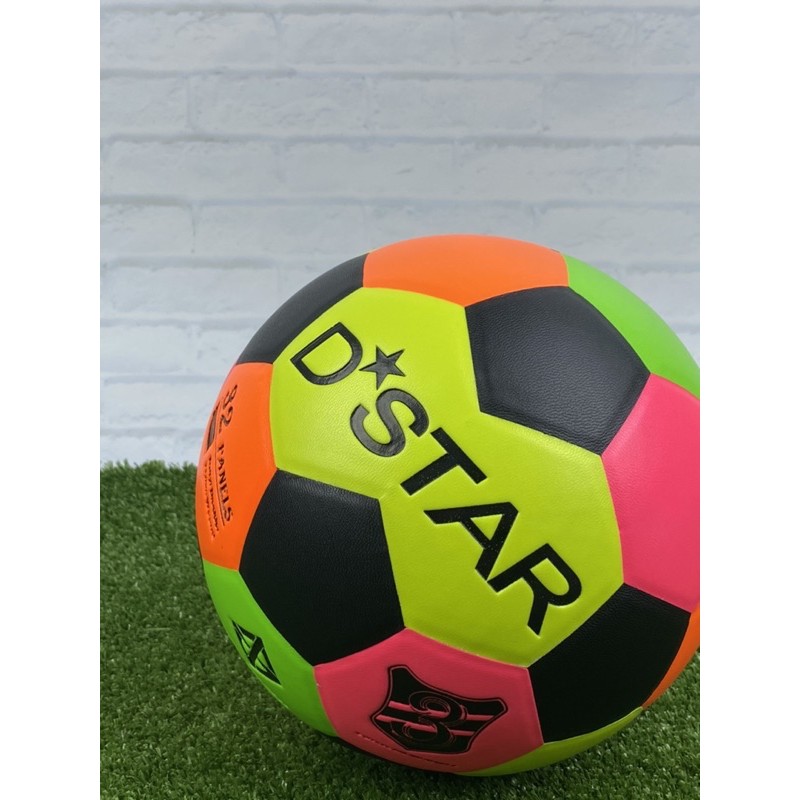 ภาพหน้าปกสินค้าลูกฟุตบอล ฟุตบอลสีสะท้อนแสง เบอร์ 3 D-STAR (พร้อมตาข่าย + เข็ม) จากร้าน double_k_sport บน Shopee