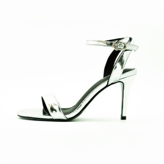 ภาพหน้าปกสินค้ารองเท้าหนังแกะ ICONIQ รุ่น Quinn 3.5\" Sandal in Silver Metallic ซึ่งคุณอาจชอบสินค้านี้