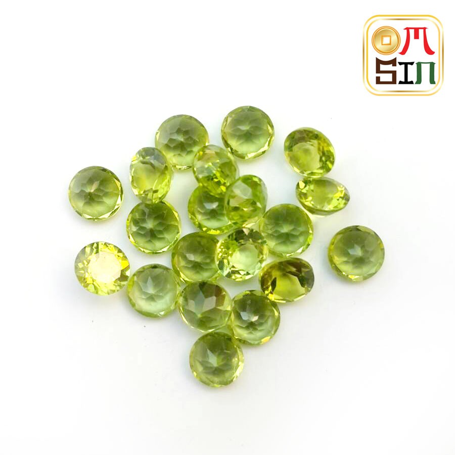 รูปภาพของA042 5 มิล กลม พลอยเพอริดอทแท้ Peridot ขนาดหน้ากว้าง ก้นเพชร พลอยสด ธรรมชาติแท้ ไม่ผ่านการเผาลองเช็คราคา