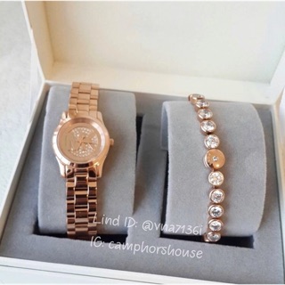 🌟พร้อมส่ง🌟 Michael Kors Petite Runway Rose Gold-Tone Watch and Jewelry Gift Set