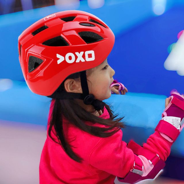 รูปภาพของหมวกกันน็อคเด็กจักรยาน​ โรลเลอร์สเก็ต​ เกรดส่งยุโรปลองเช็คราคา