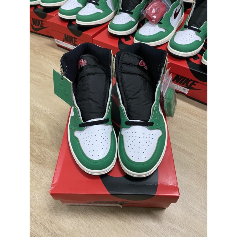 air-jordan-1-high-lucky-green