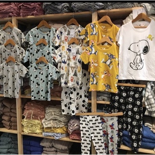 ภาพขนาดย่อของภาพหน้าปกสินค้าเสื้อยืดเด็ก แบรนด์เนม มือ1 ผ้าสวยมากงานรวมแบรนด์ จากร้าน jirarakrong บน Shopee