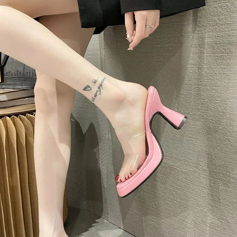 ภาพหน้าปกสินค้าREBUILD รองเท้าผู้หญิง รองเท้าส้นสูง ส้นตึก หัวเหลี่ยม บาง พร้อมสายคาด สไตล์เกาหลี สําหรับผู้หญิง 22092211 จากร้าน kuike200.th บน Shopee