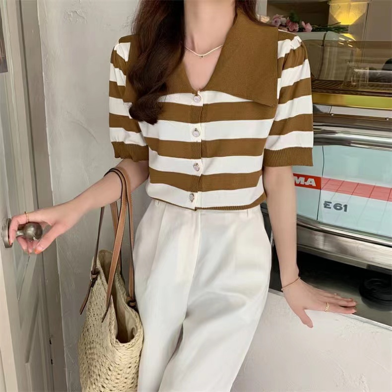 cicishop-a389-1-เสื้อแขนสั้นไหมพรม-ลายทาง-สีพื้น-คอปกหระดุมหน้า-คอปก-สไตล์เกาหลี-มินิมอล-ทรงสวย