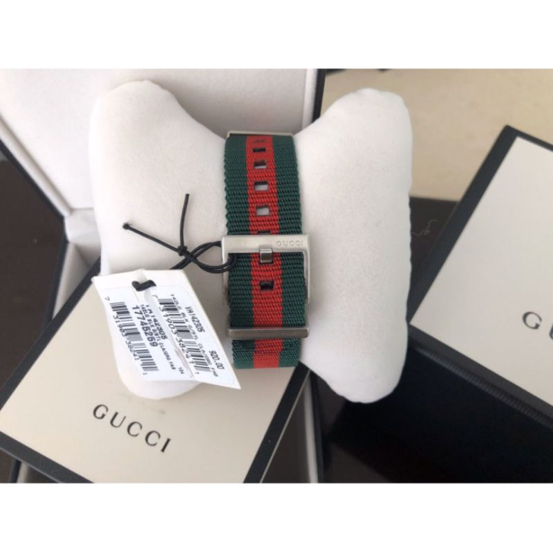 ส่งฟรี-ของแท้-100-gucci-ya142305-green-red-nylon-strap-watch