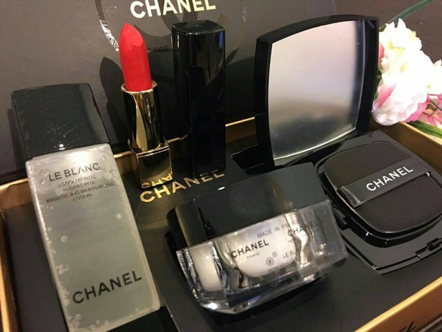 chanel-set-le-blanc-travel-kit-whitening-moisturizing-cream-ช่วยปรับสีผิวให้ขาวกระจ่างใส-และปรับสีผิวให้