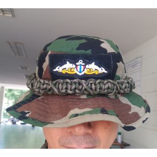 หมวกปีกทหารลายวูดแลน์ แบบปีกสั้น ถักเชือกพาราคอต 550 รอบหมวก