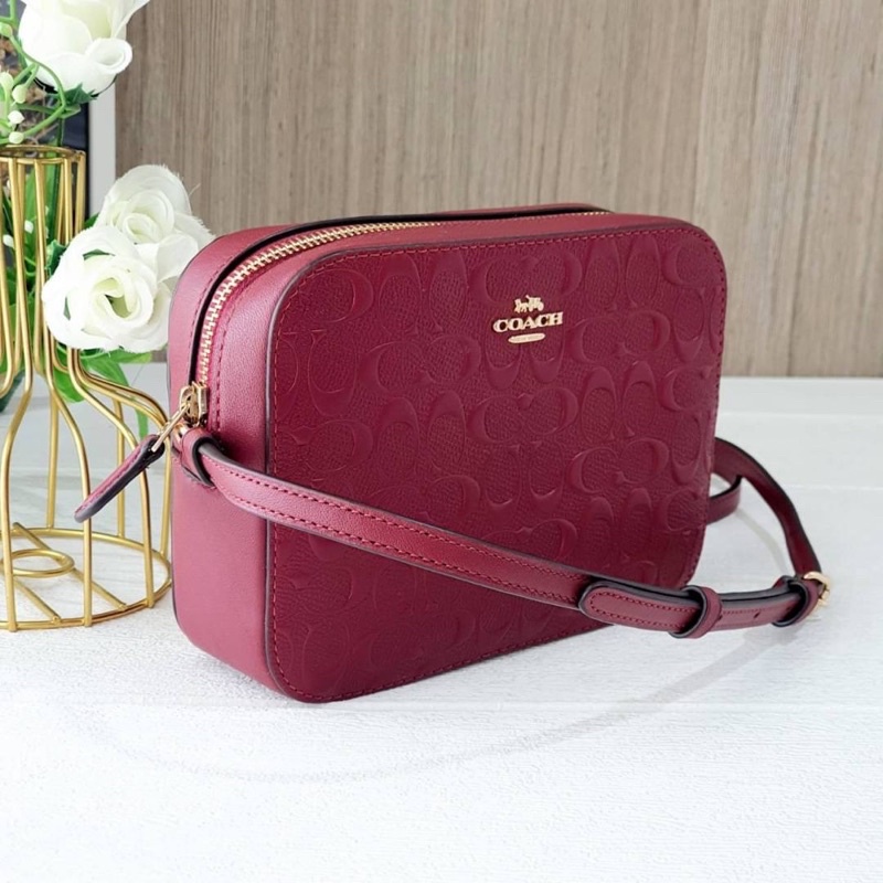 สด-ผ่อน-กระเป๋า-ทรงกล่อง-สีแดง-cherry-coach-c5897-coach-mini-camera-bag-in-signature-leather