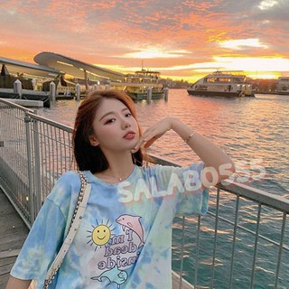 สินค้า SALABO(พร้อมส่ง)  🐬เสื้อยืดโอเวอร์ไซส์สีมัดย้อมรูปโลมา สไตล์เกาหลี🐬 #Loma