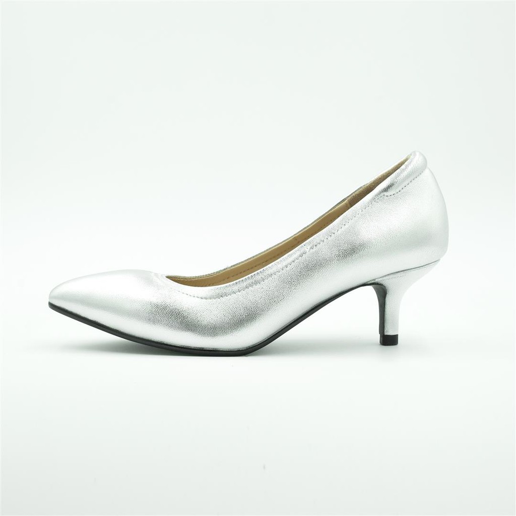 ภาพหน้าปกสินค้ารองเท้าหนังแกะ ICONIQ รุ่น Eva 2.2" in Silver จากร้าน iconiqshoes บน Shopee