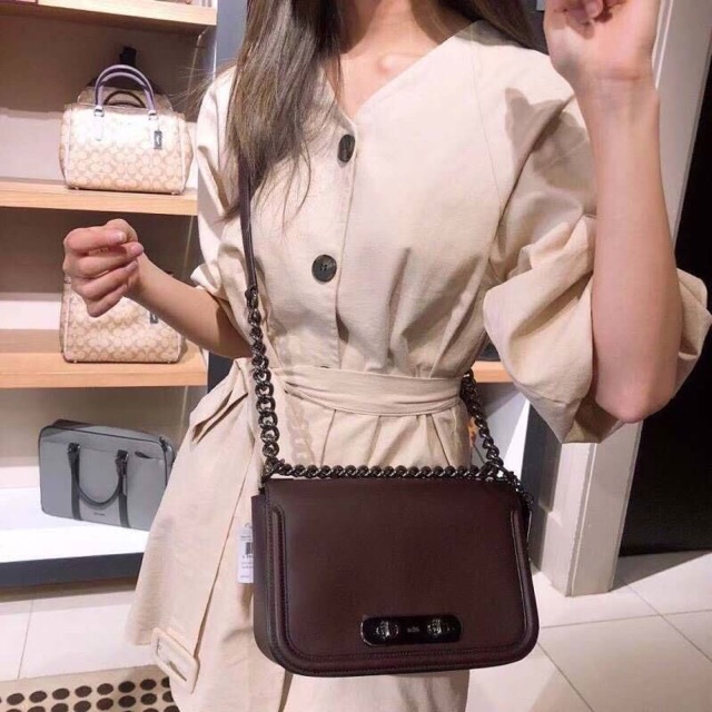 Coach 54640 Swagger shoulder bag oxblood 2 Shopee Thailand