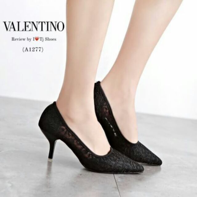 รองเท้าคัชชู-style-valentino