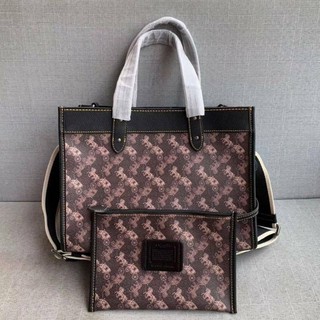 Coach FIELD TOTE 30 WITH HORSE AND CARRIAGE PRINT