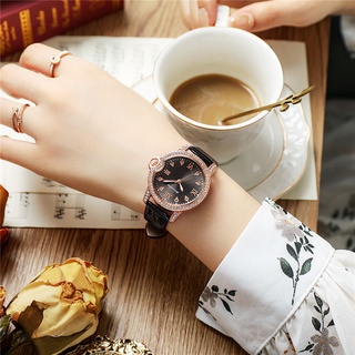 ภาพขนาดย่อของภาพหน้าปกสินค้านาฬิกาข้อมือควอตซ์ สายหนัง ประดับเพชรเทียม ลําลอง แฟชั่นสําหรับผู้หญิง จากร้าน vansvar.th บน Shopee ภาพที่ 7