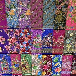 ภาพขนาดย่อของภาพหน้าปกสินค้า️ ️ ผ้าปาเต๊ะบาติกอินโด ผ้าถุงราคาถูก ลายดอกคุณภาพดี ผ้าคอตอนผสมโพลี จากร้าน luckybabi บน Shopee
