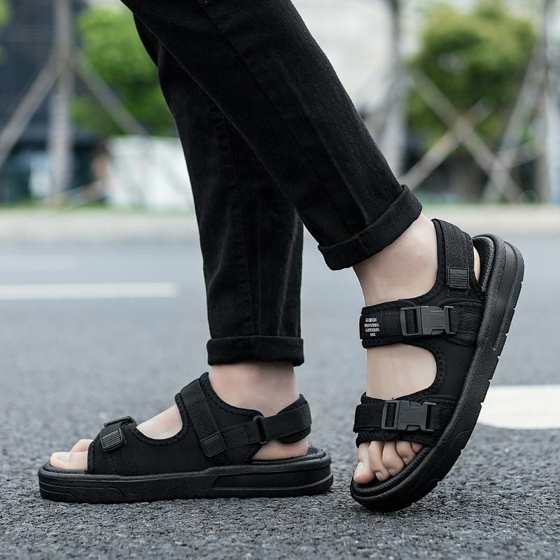 ภาพสินค้าพร้อมส่ง รองเท้าแตะรัดส้น น้ำหนักเบาสบาย ไม่ลื่น เพิ่มความมั่นใจในทุกการเดินทาง สไตล์เกาหลี Sandals จากร้าน sagittarius.shoes บน Shopee ภาพที่ 1