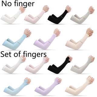 ภาพหน้าปกสินค้าIce Silk Arm Sleeve Cooling Hand Sock UV Protect Arm Sleeve Half Finger Cuff Ice Sunscreen Sleeves Protection Long Glove ที่เกี่ยวข้อง