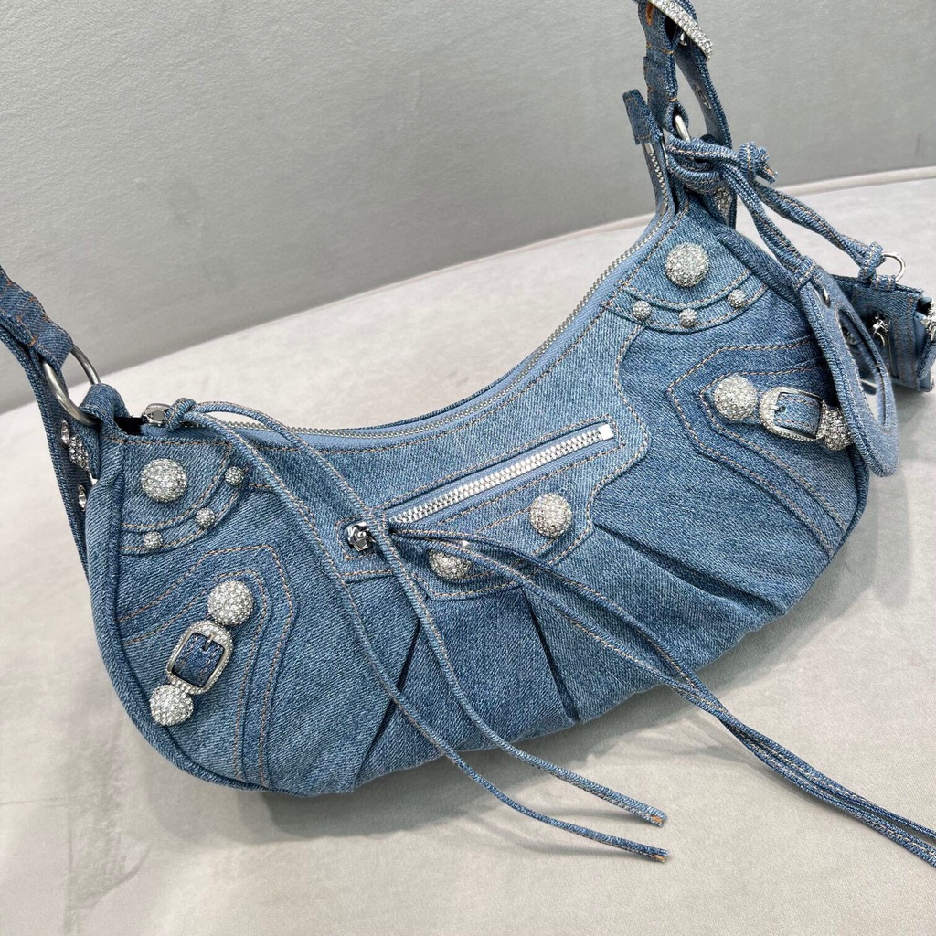 พรี-ราคา9200-balenciaga-le-cagole-92718-2size-hobo-denim-กระเป๋าสะพายไหล่-กระเป๋าเดินทาง