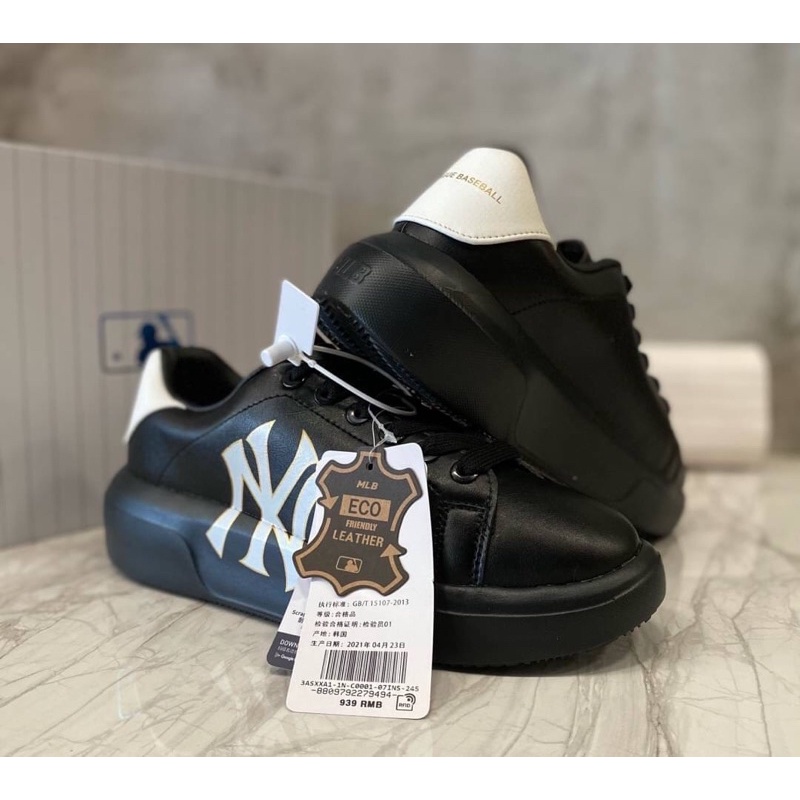 mlb-รองเท้าผ้าใบ-chunky-classic-unisex-sneaker-3asxxa11n-50ivs-new-york-yankees-ivory