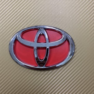 โลโก้* Toyota  พื้นอะคีลิค สีแดง ขนาด* 8.3 x 12 cm  ขนาด* 9 x 13 cm ราคาต่อชิ้น