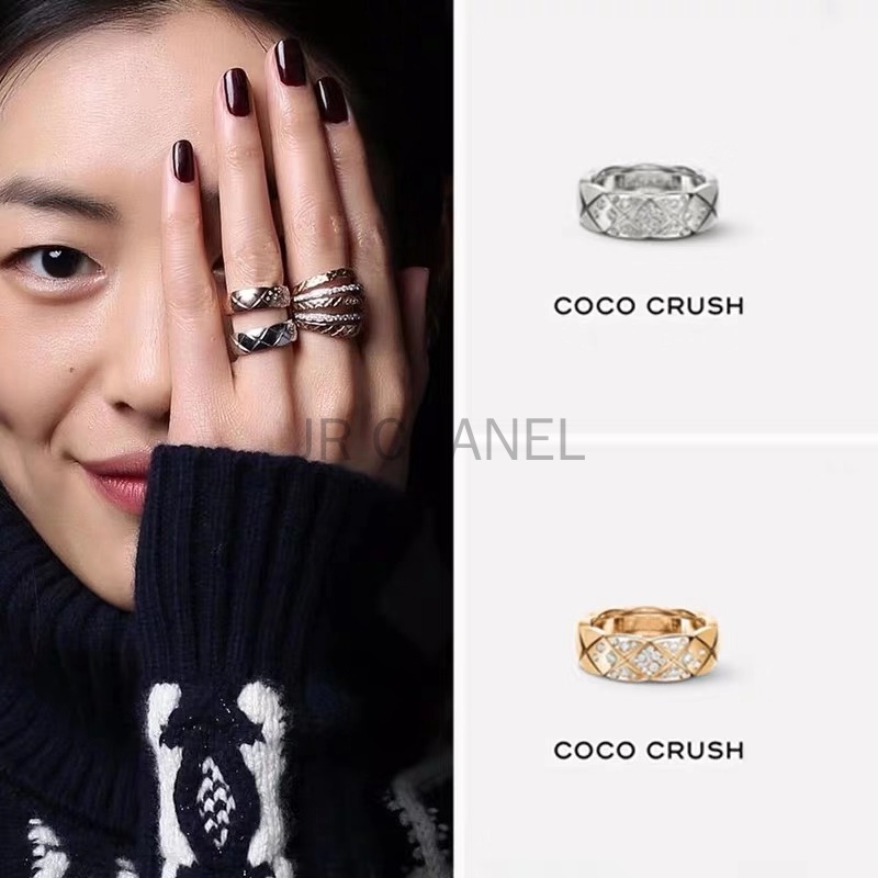 2022 New Best Seller Coco Crush Ring Quilted Motif, Small Version 18k Beige  Gold with Diamonds