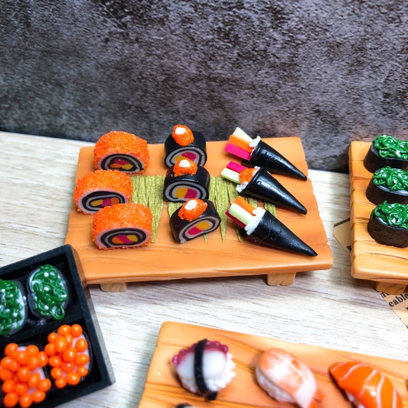 ภาพสินค้าซูชิ ซูชิจิ๋ว ซูชิดินปั้นจิ๋ว มีหลายแบบ ของจิ๋ว miniature อาหารจิ๋ว จากร้าน phonsudam บน Shopee ภาพที่ 6