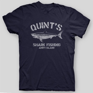 เสื้อยืดผ้าฝ้ายพิมพ์ลายขายดี  ขายดี เสื้อยืดลําลอง แขนสั้น พิมพ์ลาย QUINTS SHARK Jaws Amity Island Brody Orca Spiel