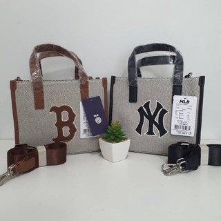 กระเป๋าทรงสปอร์ต Basic Big Logo Canvas S-Tote Bag NEW YORK YANKEES