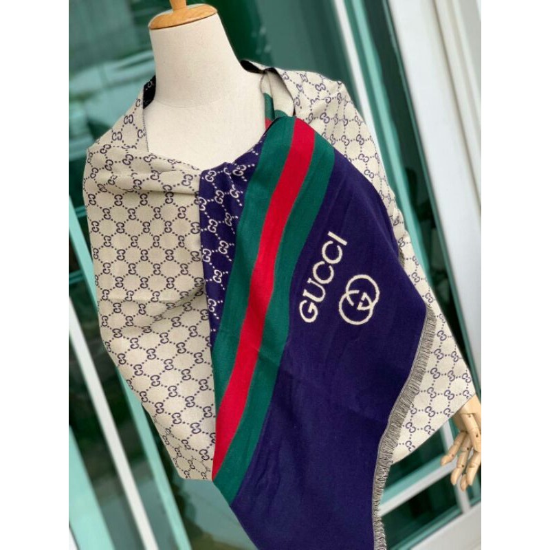 gucci-pattern-logo-cashmere-shawl-scarf-แบรนด์ดังจากประเทศอิตาลี-ด้วยงานพรีเมี่ยมกิ้ฟ