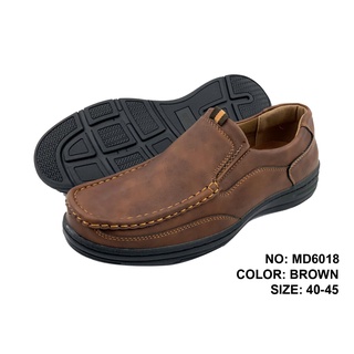 ภาพขนาดย่อของภาพหน้าปกสินค้าCSB รองเท้าลำลอง รหัส MD6018 รองเท้าแบบสวม รองเท้าทำงาน รองเท้าใส่สบาย รองเท้าหนัง จากร้าน csb_officialshop บน Shopee