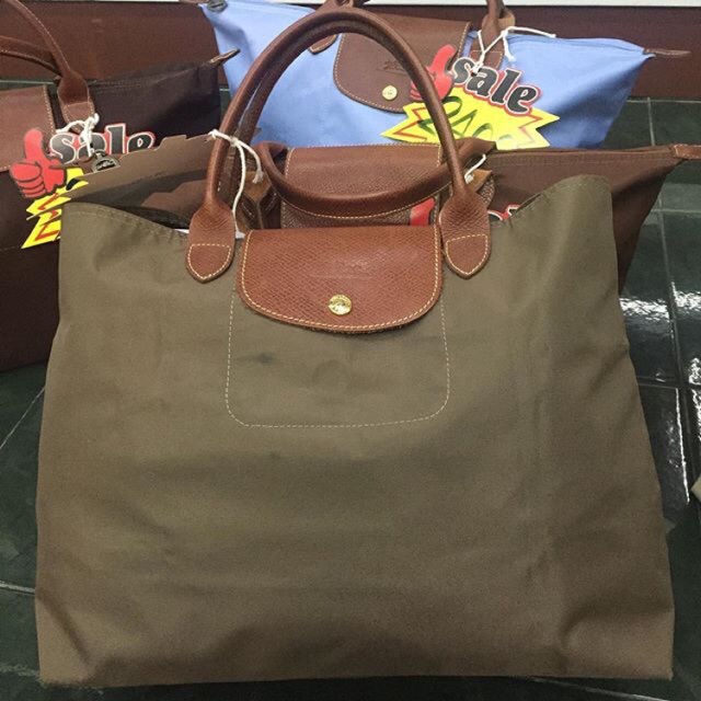 used-longchamp-m-short