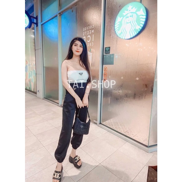 เซ็ท2ชิ้น-งานตามกระแส-เกาะอกติดอะไหล่พาด้า-prada-ผ้าร่องเล็ก-ผ้ายึดและนุ่มมากจ้า-เกาะอกมาพร้อมฟองนม