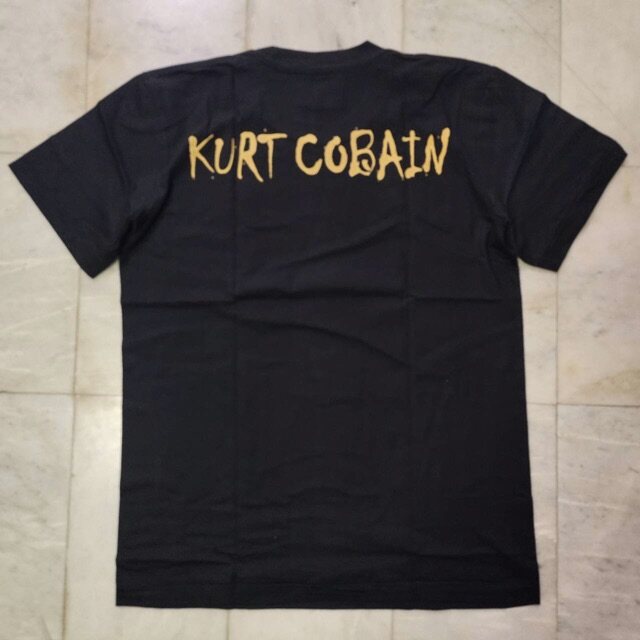 tee-เสื้อวง-kurt-cobain-นักร้องนำ-nirvana-เสื้อยืดคอกลม