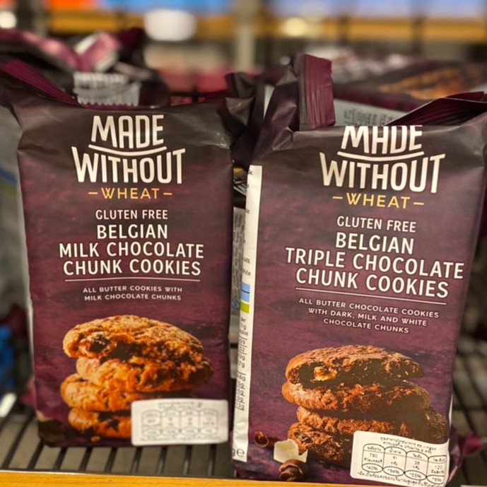 ขนมคุ๊กกี้ผสมช๊อคโกแลต-กลูเต็นฟรีทริปเพิลช๊อคโกแลต-gluten-free-belgian-triple-chocolate-chunk-cookies-made-without-whea