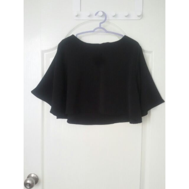 เสื้อครอปสีดำ-ผ้าฮานาโกะ-ซื้อมา350