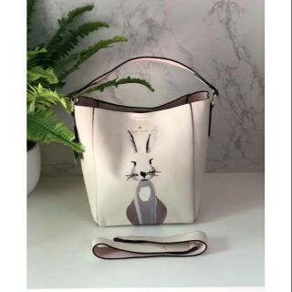 🐩KATE SPADE ANIMAL COLLECTION BUNNY AND PUPPY SHOULDER BAG 🐩กระเป๋าสะพายไหล่หนังเรียบ ลายกระต่าย bunny สีขาว