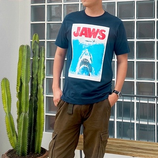 เสื้อยืดผ้าฝ้ายพิมพ์ลายขายดี Universal Studios Men Jaws T-Shirt - เสื้อผู้ชายยูนิเวอร์แซล สตูดิโอ ลายจอว์ส สินค้าลิขสิทธ